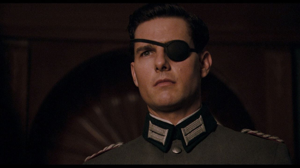 Tom Cruise se implicó tanto en su papel de ‘Valkiria’ que insistió en vestirse solo con los tres dedos de su mano izquierda