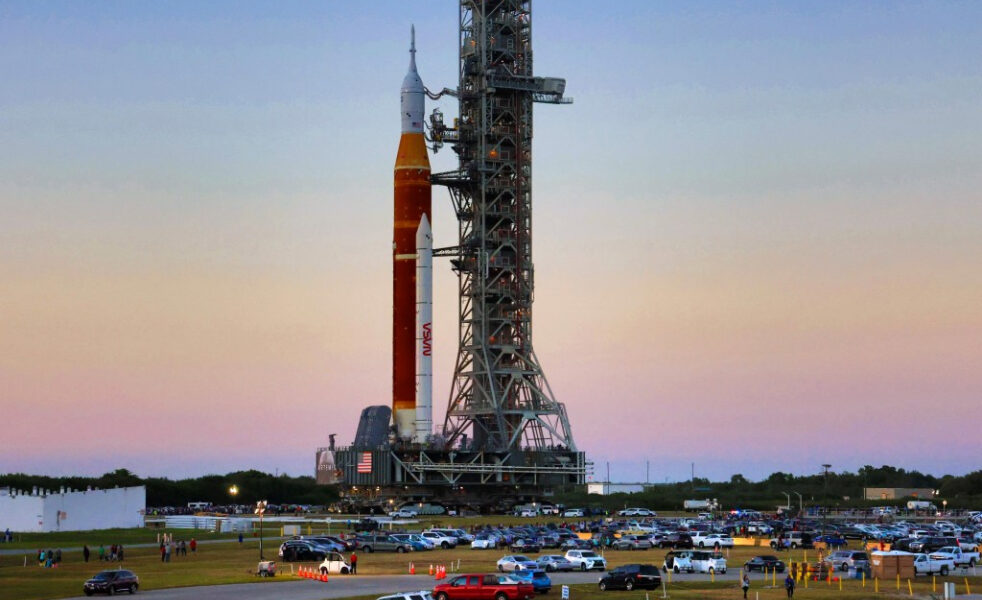 La NASA apunta al lanzamiento de Artemis II en la plataforma y detalla las opciones de lanzamiento