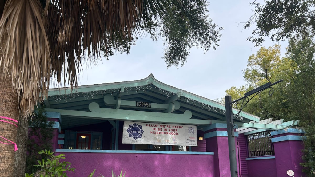 Un nuevo restaurante y panadería se apodera de Craftsman House en San Petersburgo