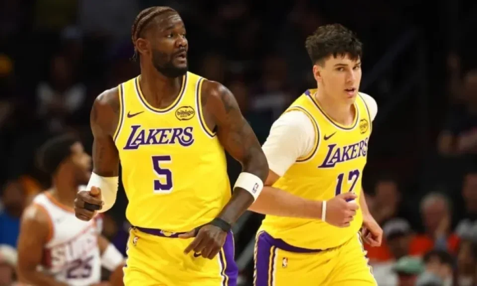 Deandre Ayton firma el noveno partido «diez» en la historia de los Lakers | Sporting News Argentina