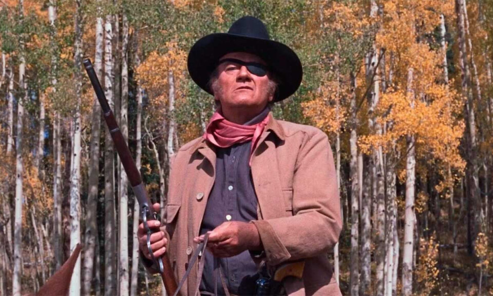John Wayne pasó los últimos años de su carrera llevando peluquín. Solo una película consiguió que accediera a quitárselo