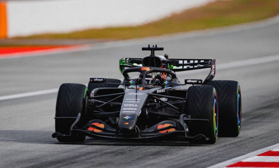 Norris: «Surreal» ver el número 1 en mi coche mientras McLaren estrena el MCL40