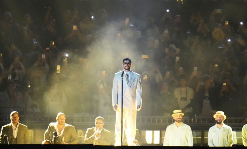 Cunto dinero podra ganar Bad Bunny por su Show de Medio Tiempo del Super Bowl 2026?