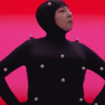 Estamos tan saturados de historias que el mundo audiovisual se ha pasado a la metaficción