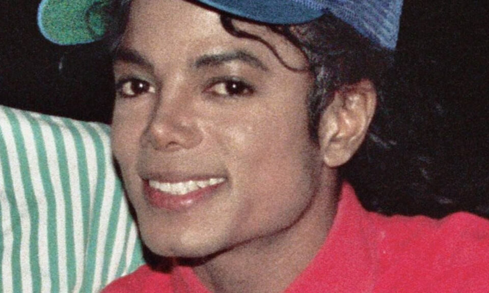 Michael Jackson lloró “35 veces” con esta película y se obsesionó con su protagonista: se pasó horas solo con su esqueleto