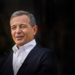 Disney: los parques temáticos establecen un récord de ingresos trimestrales de 10.000 millones de dólares