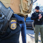 Alcaldesa de Miami limita al mínimo legal la cooperación con ICE