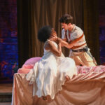 Maxwell: Cuando el teatro de Orlando fue golpeado por el racismo, tomó una postura