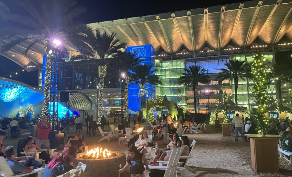Frontyard Holiday Festival supera las expectativas, regresará