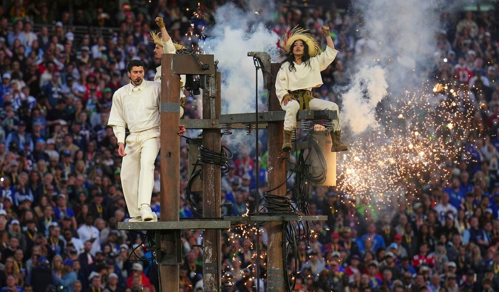 «No lo podamos dejar pasar»: La CFE convierte a Bad Bunny en su ‘trabajador’ con memes