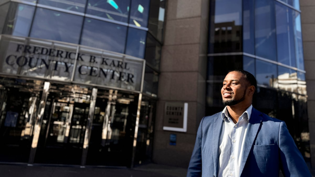 Uno de los influencers gastronómicos más populares de Tampa se postula para alcalde