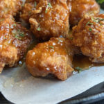 En este nuevo restaurante de Seminole Heights, encuentre fideos y comida panasiática