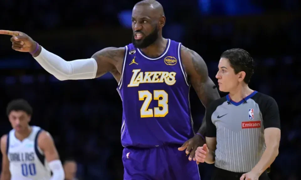 LeBron James sigue venciendo al tiempo: triple-doble récord antes del NBA All-Star Game | Sporting News Argentina