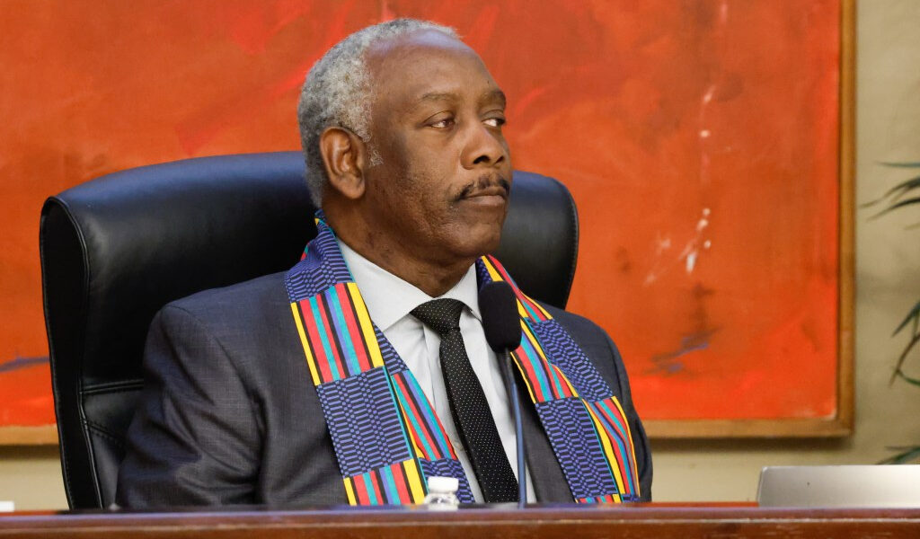 El alcalde Jerry Demings a los federales: renegociar el acuerdo de cárcel, o Orange puede cancelarlo