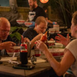 ¿Pho, tequila y kung fu? Este club nocturno de St. Pete sube la temperatura