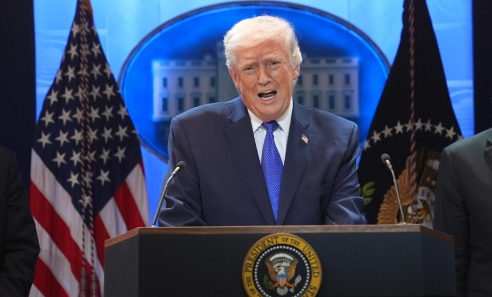 La Corte Suprema anula los amplios aranceles de Trump, provocando una feroz reacción y la promesa de nuevos impuestos