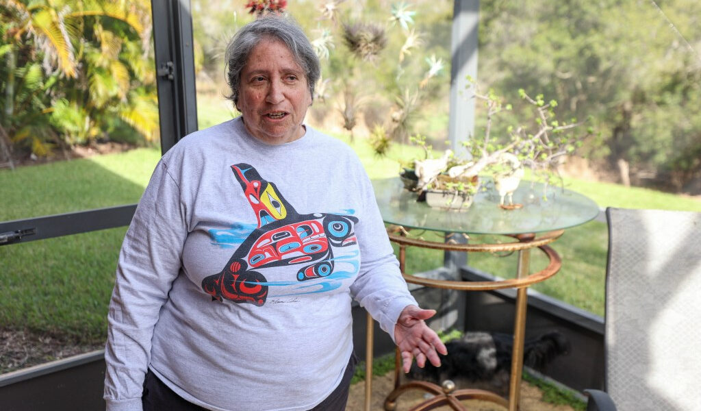 Senador de Florida quiere prohibir las ‘tarifas permanentes’ para servicios comunitarios