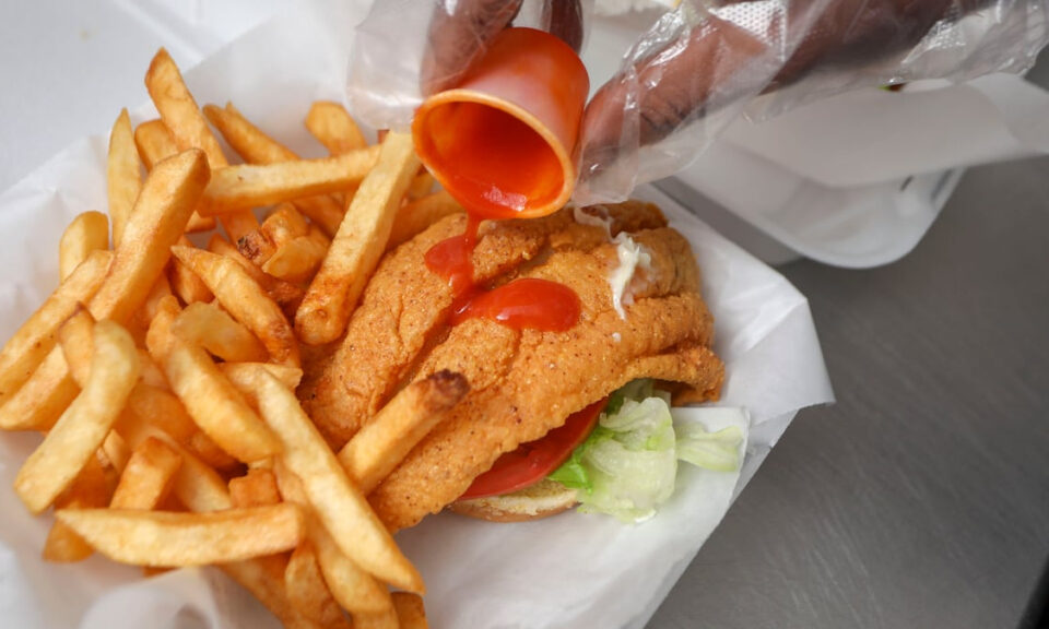 Para Cuaresma, 15 lugares para comer pescado frito en la Bahía de Tampa