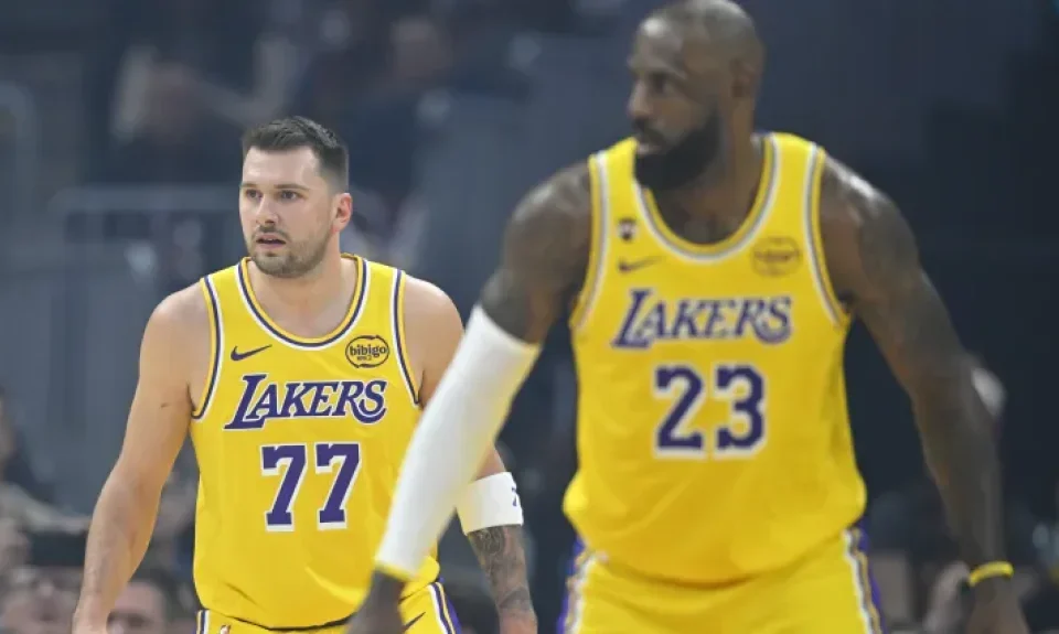 LeBron sobre la confusión que le costó la victoria a los Lakers: «Deben preguntarle a Luka qué vio» | Sporting News Argentina