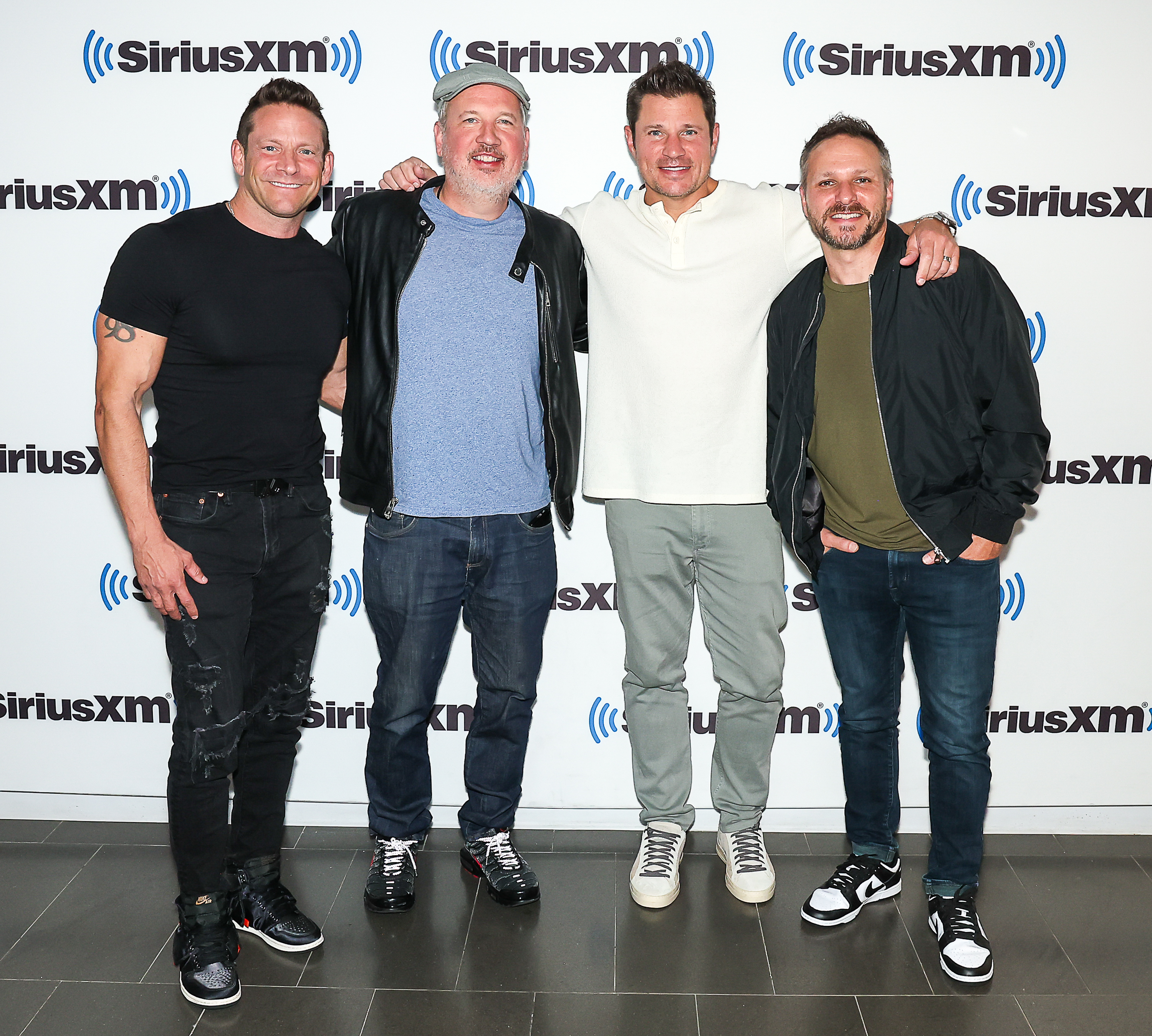 Los miembros de 98 Degrees, Jeff Timmons (desde la izquierda), Justin Jeffre, Nick Lachey y Drew Lachey, regresan a Epcot esta primavera. (Arturo Holmes/Getty Images)