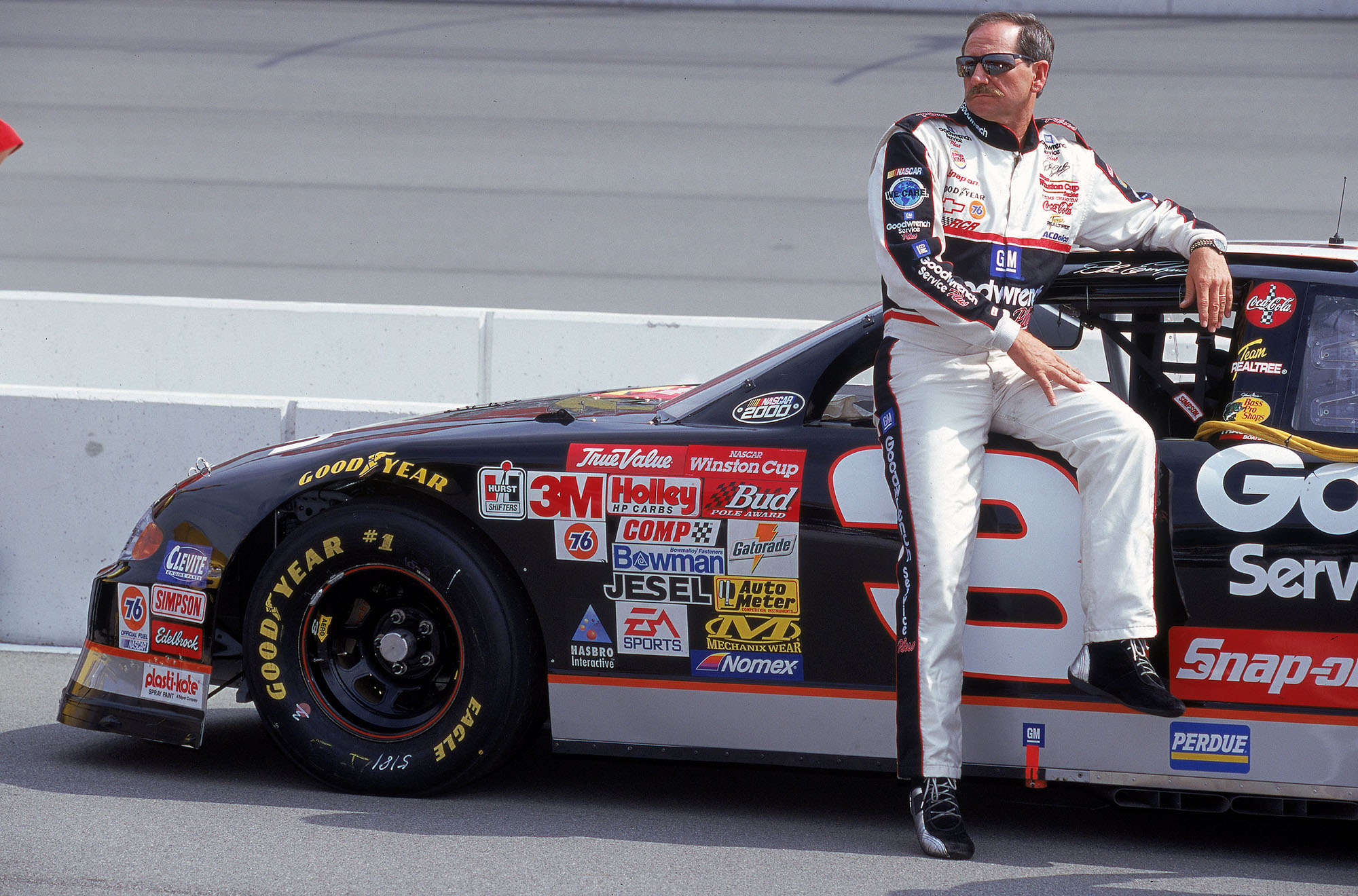 Dale Earnhardt Sr. ganó 76 carreras de la Copa y siete campeonatos de temporada, un récord que comparte con Richard Petty y Jimmie Johnson. (Archivo centinela)