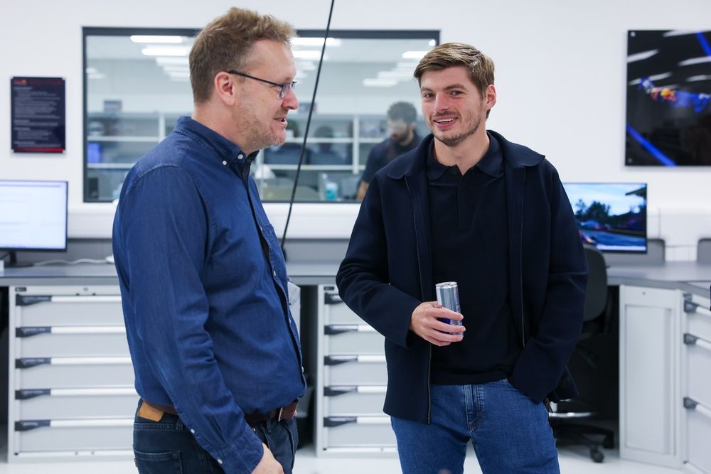 Ben Hodgkinson di Red Bull Powertrains-Ford con Max Verstappen