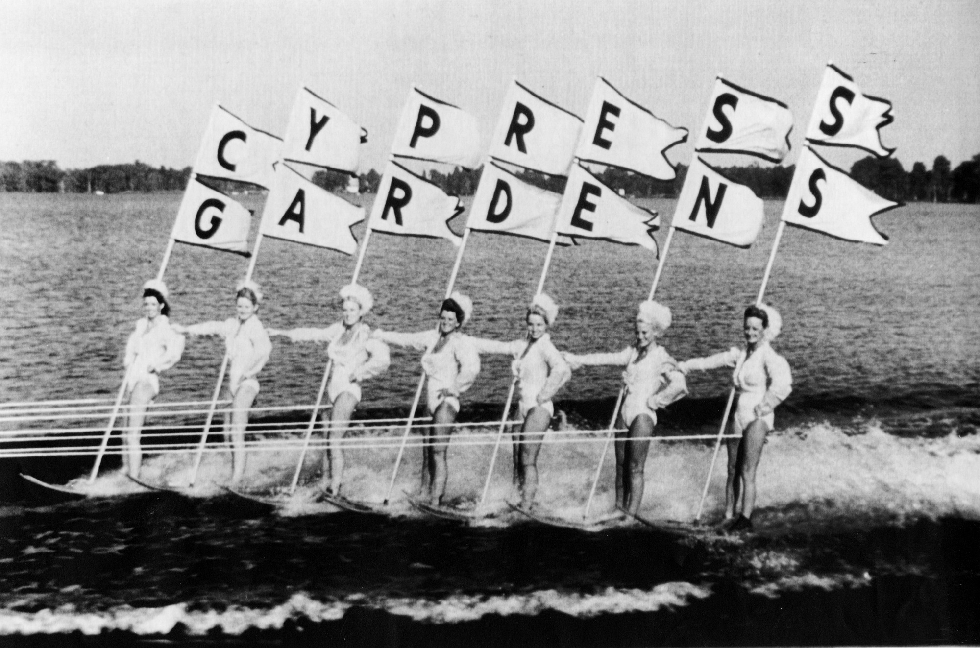Espectáculo acuático de Cypress Gardens fotografiado en 1965. (Cypress Gardens)