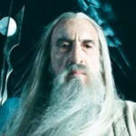 Cuando tenía 17 años, el actor de ‘El Señor de los Anillos’ Christopher Lee presenció la última ejecución pública con guillotina: «Giré la cabeza, pero lo oí»