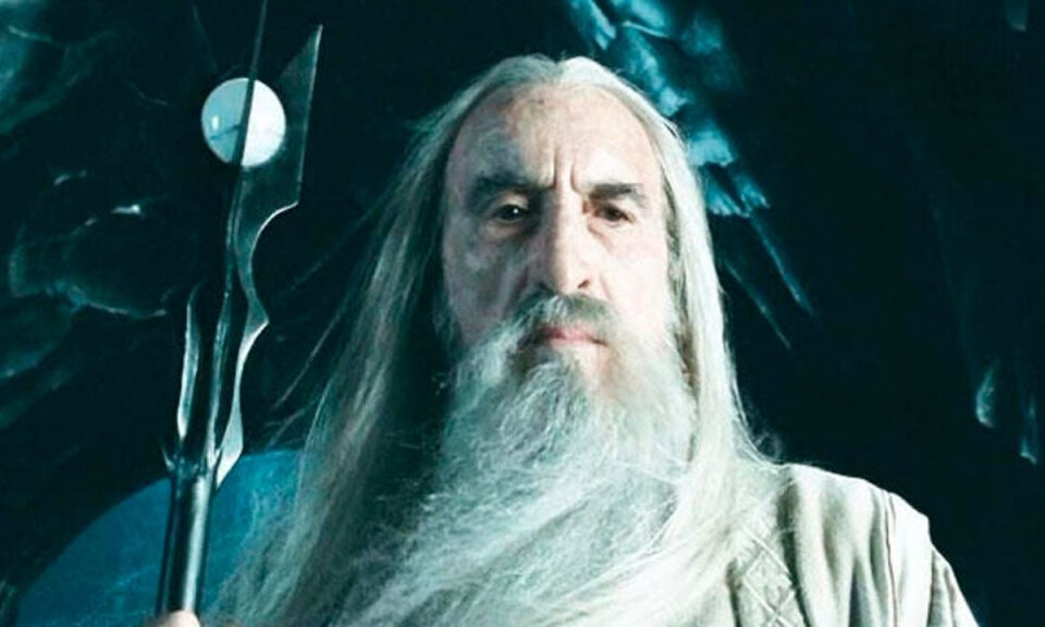 Cuando tenía 17 años, el actor de ‘El Señor de los Anillos’ Christopher Lee presenció la última ejecución pública con guillotina: «Giré la cabeza, pero lo oí»