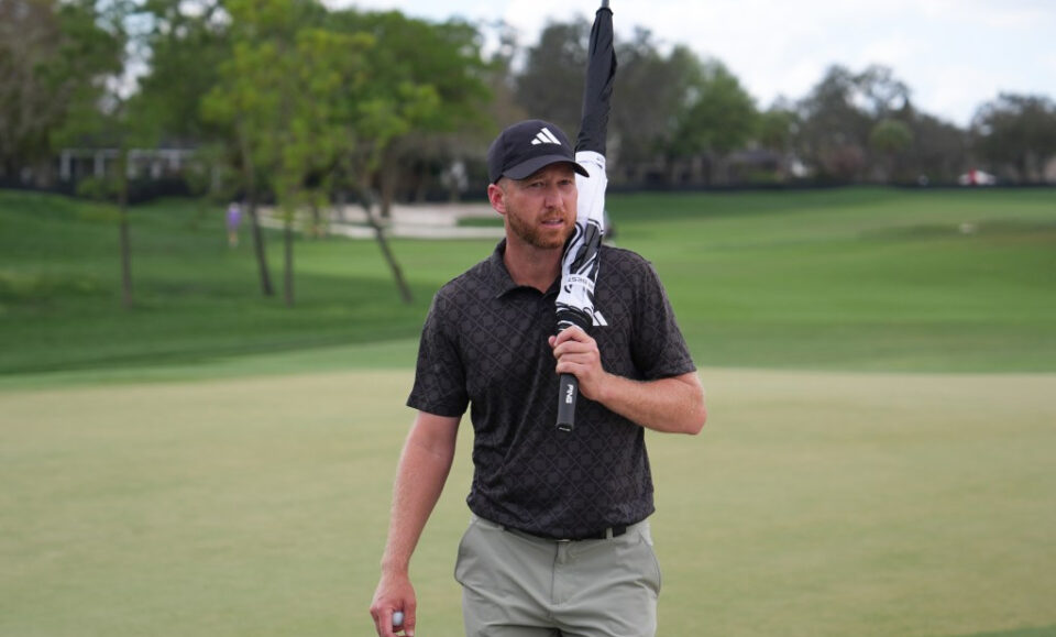 La ventaja de Daniel Berger se reduce a medida que el clima prepara otro domingo dramático en Bay Hill