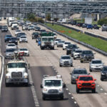 Maxwell: Conducir por Orlando puede ser un dolor de cabeza