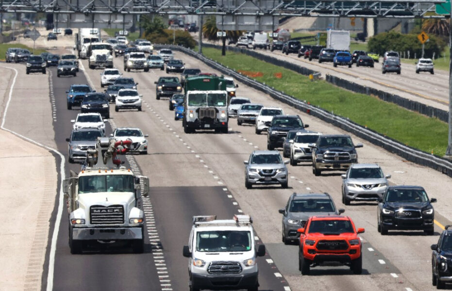 Maxwell: Conducir por Orlando puede ser un dolor de cabeza