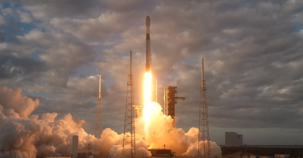 SpaceX celebra su cumpleaños con lanzamiento desde Cabo Cañaveral