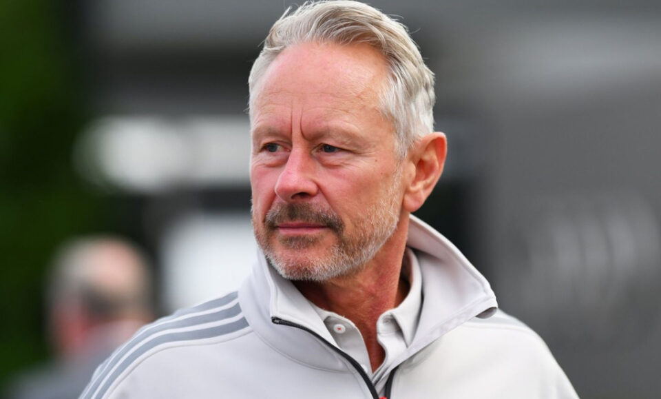 El exjefe de Red Bull, Wheatley, relativiza las críticas de Verstappen a los coches 2026