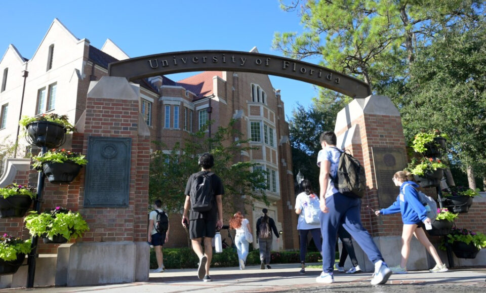 Una foto del saludo nazi llevó a la UF a expulsar a los universitarios republicanos del campus