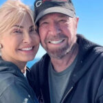 Chuck Norris se había retirado en 2017 para cuidar de su mujer 23 años menor