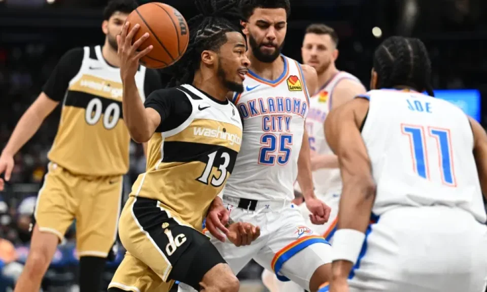 Golpes, jugadores caídos sobre el público y cuatro expulsados: así fue la pelea en el Wizards vs. Thunder | Sporting News Argentina