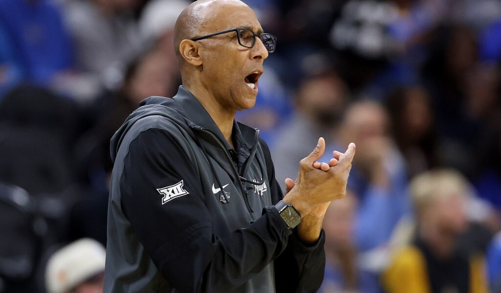 Bianchi: ¡Paga al hombre! El entrenador de la UCF, Johnny Dawkins, se ha ganado una extensión de contrato decente