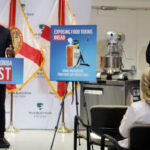 Miles de floridanos recuperan el acceso a medicamentos contra el VIH mientras DeSantis firma una ley que revierte los recortes de su propia agencia