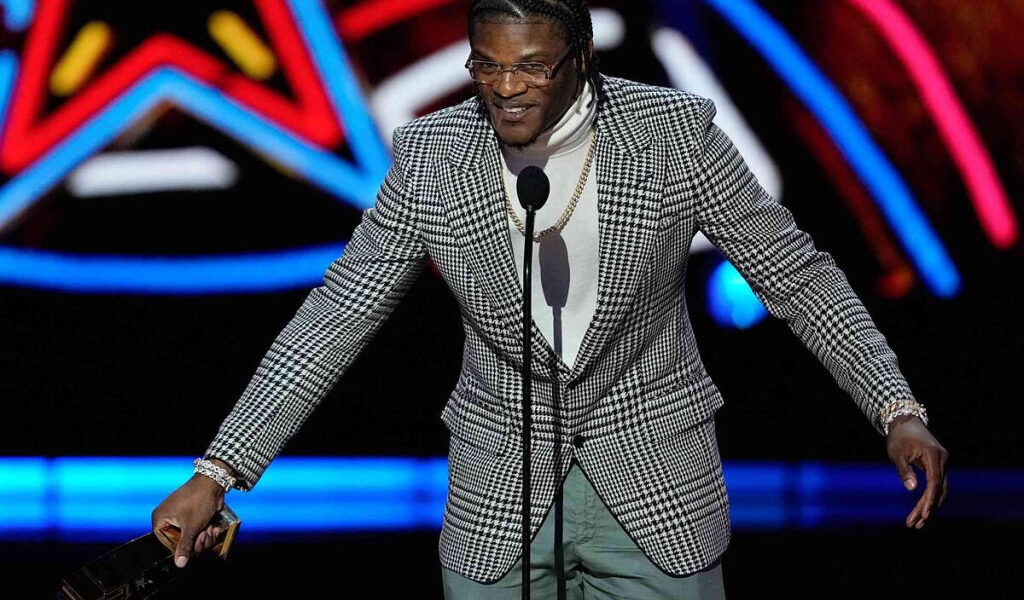 NFL Honors 2024: Lamar Jackson se lleva una noche que incluy al Prncipe Harry previo al Super Bowl LVIII