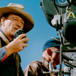 John Wayne tuvo declarar en un juicio por el asesinato de una extra en su película: «Estoy obligado a no revelar mi testimonio»