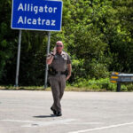 Jueza ordena a ICE permitir a migrantes acceso a abogados en centro de detención ‘Alligator Alcatraz’