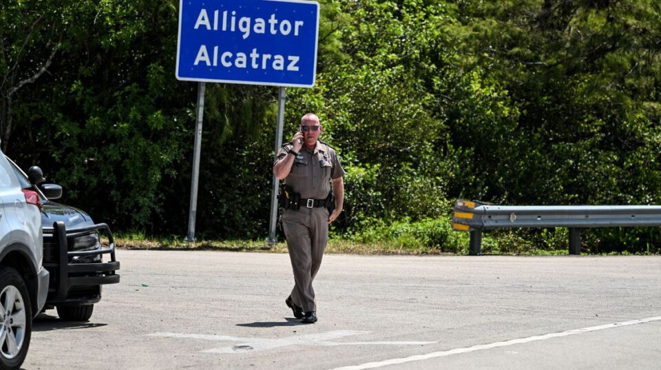 Jueza ordena a ICE permitir a migrantes acceso a abogados en centro de detención ‘Alligator Alcatraz’