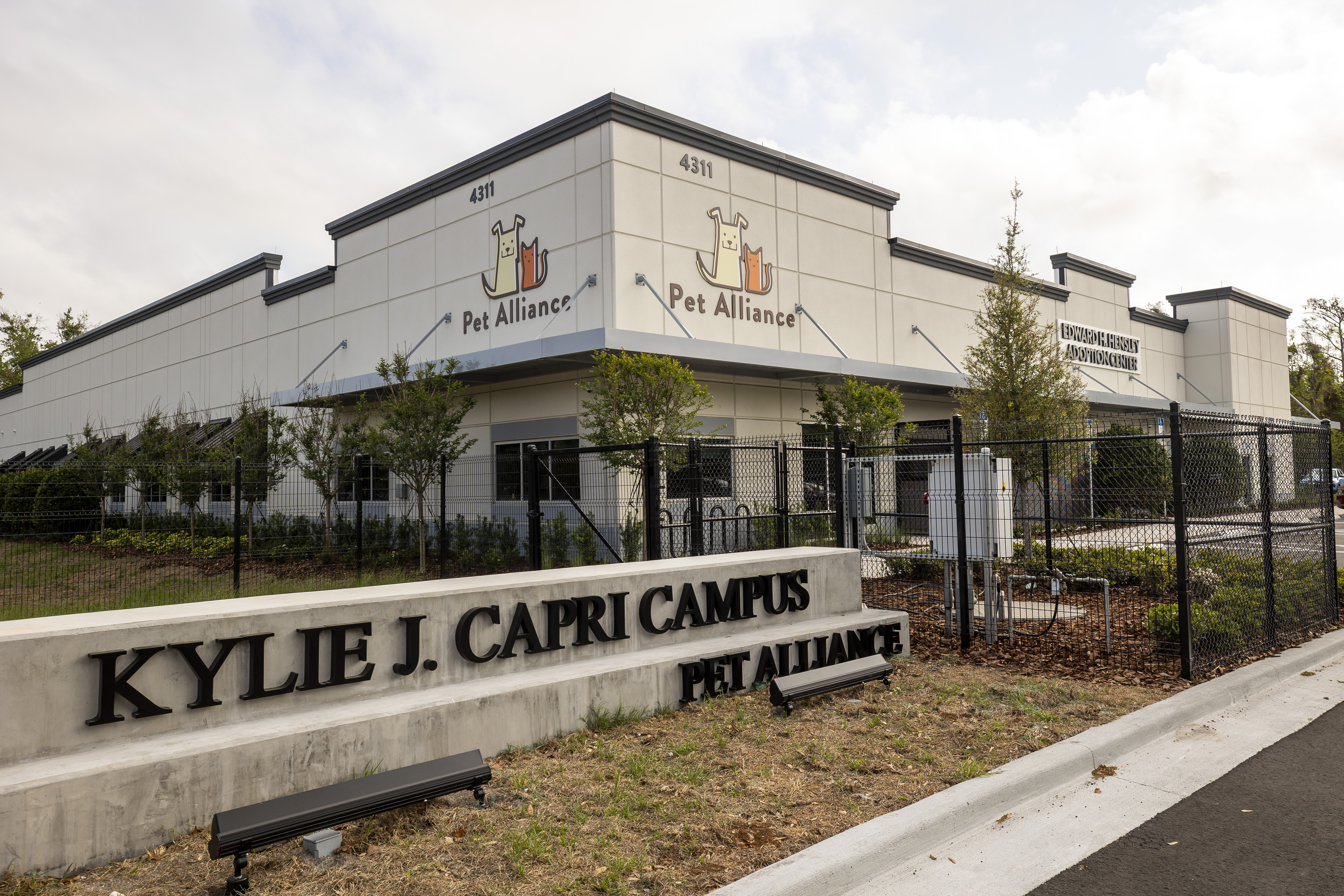 Pet Alliance tiene un nuevo refugio de 25,000 pies cuadrados y $15 millones en South John Young Parkway el 25 de marzo de 2026. (Patrick Connolly/Orlando Sentinel)