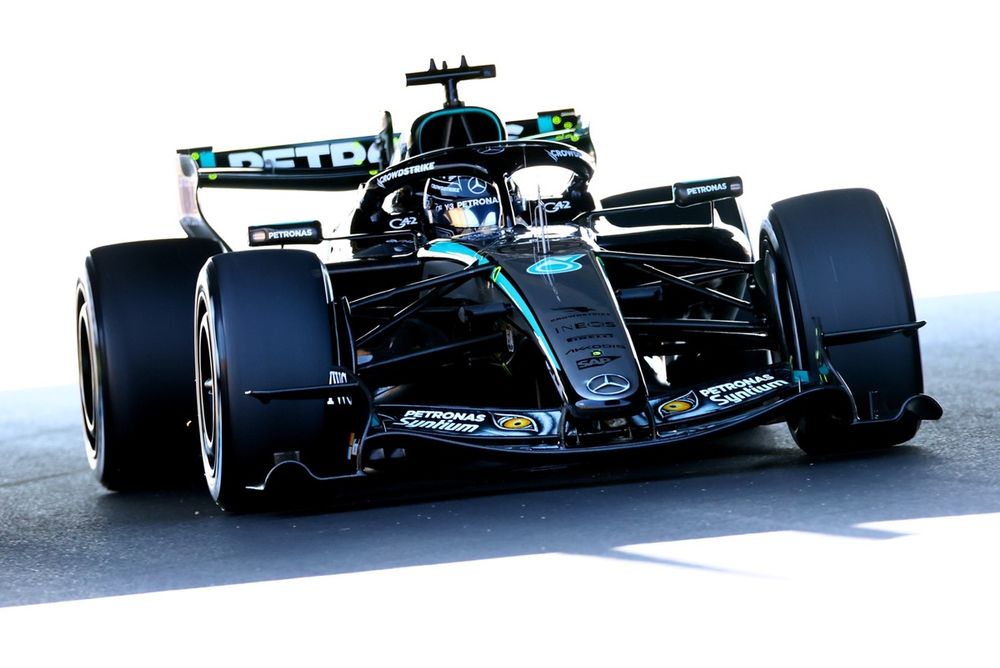 Russell lidera un 1-2 de Mercedes en la FP1 de Japón, con Colapinto y Pérez fuera del top 15