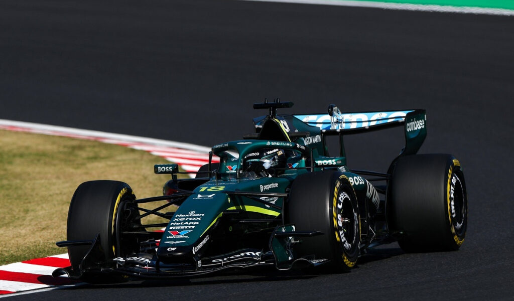 «Aston Martin debe dejar de señalar con el dedo», según Karun Chandhok