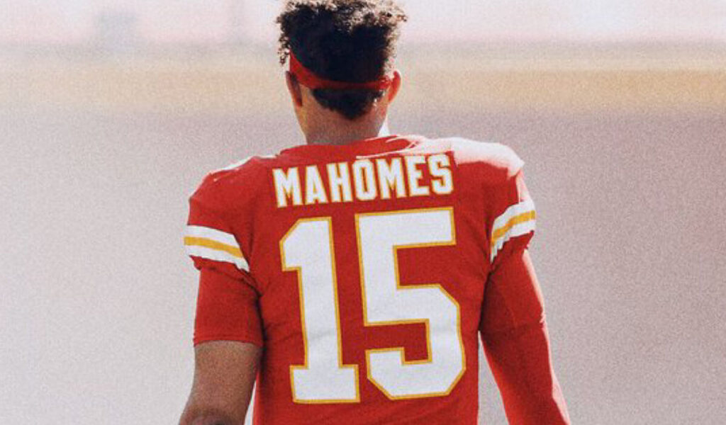 Patrick Mahomes enga con el «dolor» de una supuesta lesin a los Eagles en el Super Bowl?