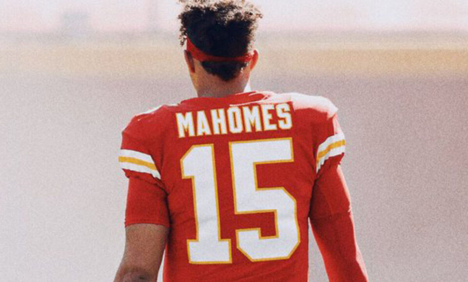 Patrick Mahomes enga con el «dolor» de una supuesta lesin a los Eagles en el Super Bowl?
