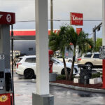 Precio de gasolina en Florida alcanzó los $4.12 por conflicto con Irán