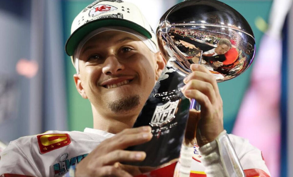 Mahomes lleva a Kansas City Chiefs al ttulo del Super Bowl LVII